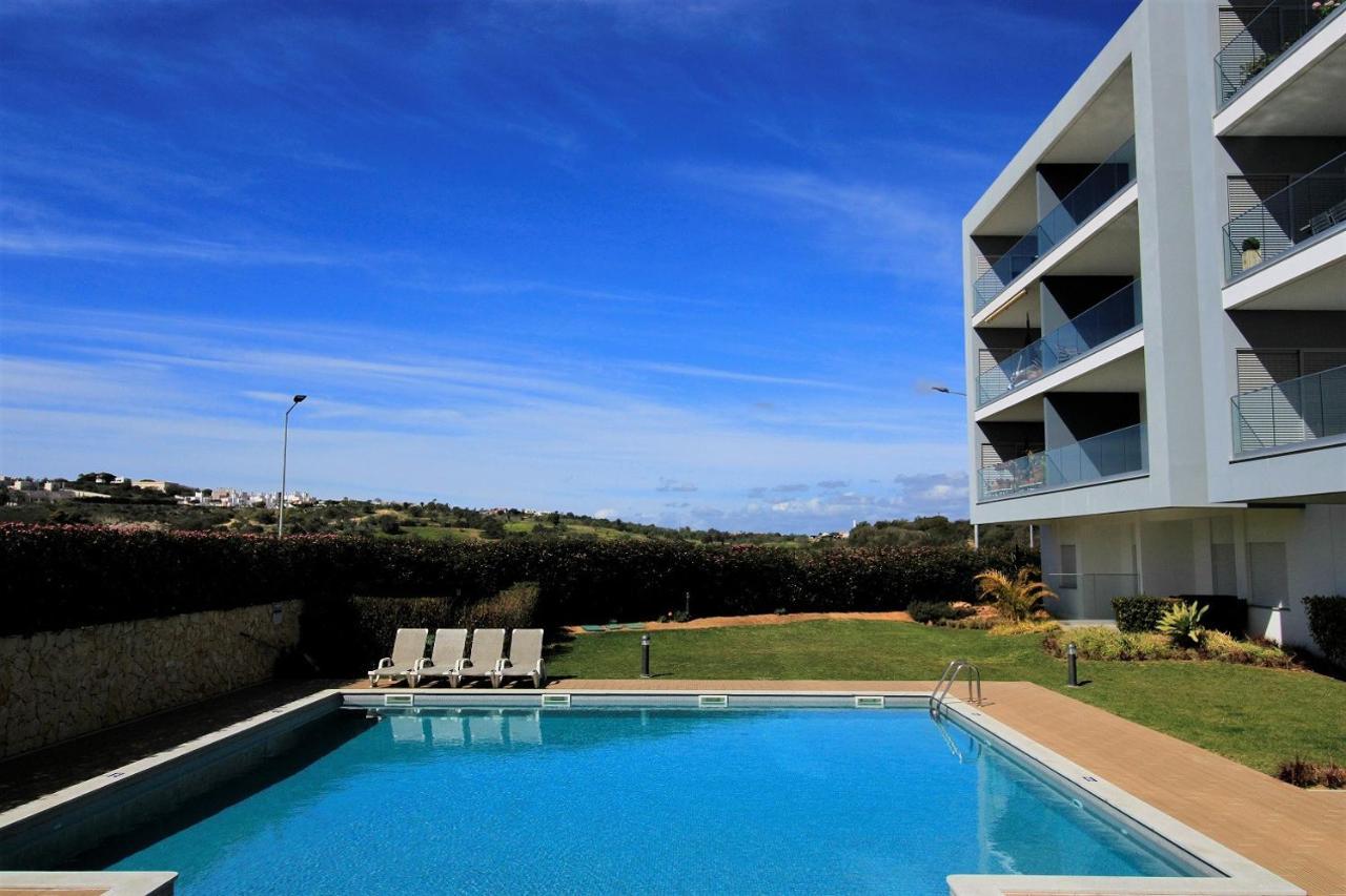 Prestige With Pool By Homing Appartement